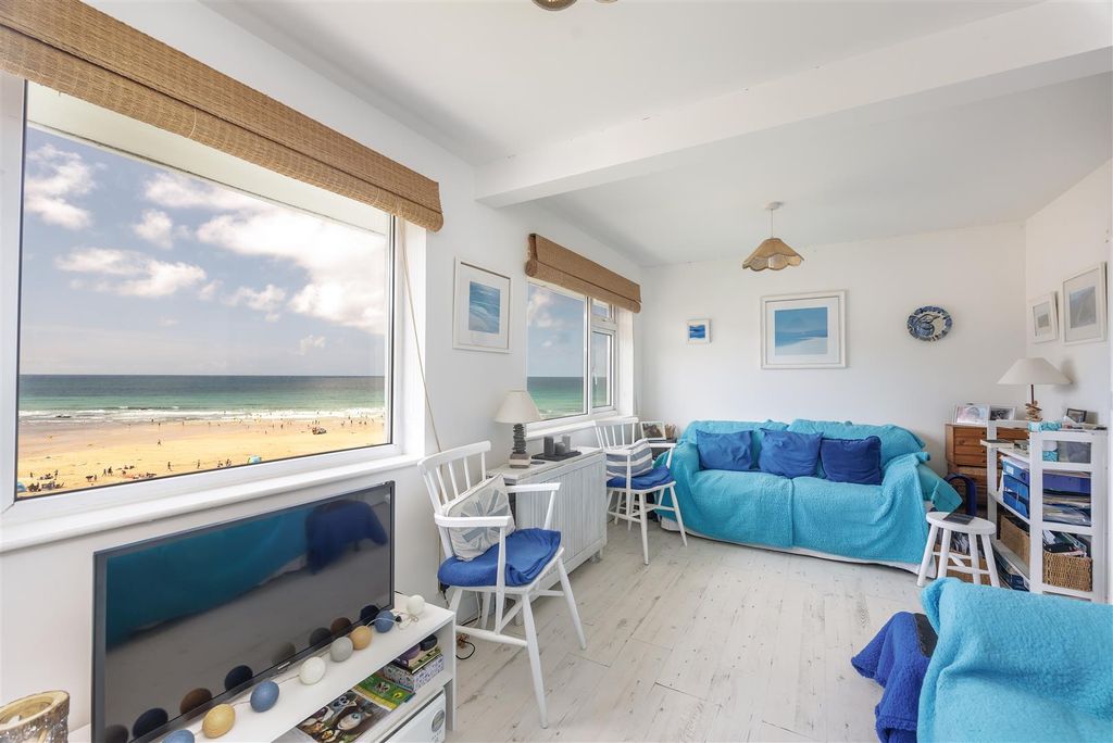 Property photo 2 of 28