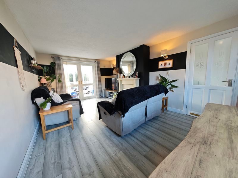 Property photo 3 of 17 Photo 3