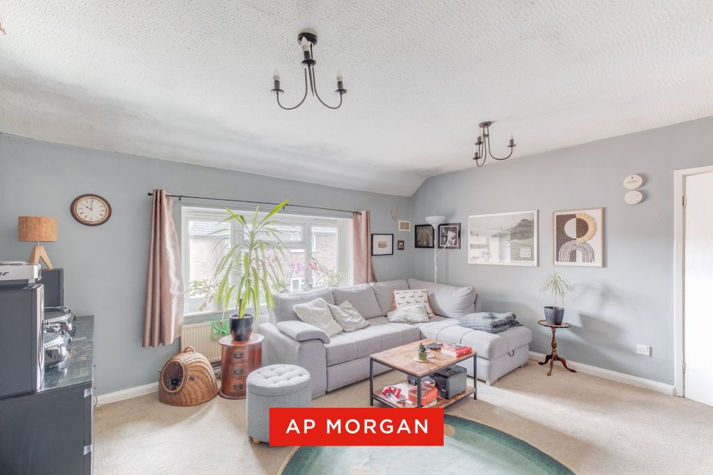 Property photo 2 of 10 Picture No. 13