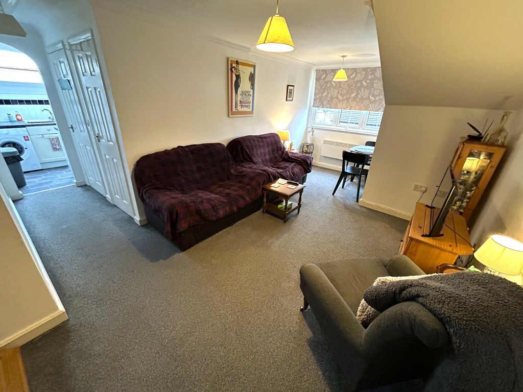 Property photo 2 of 8