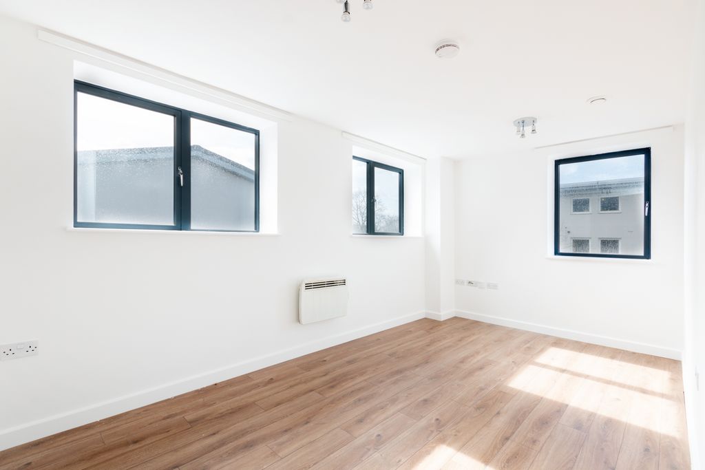 Property photo 2 of 6