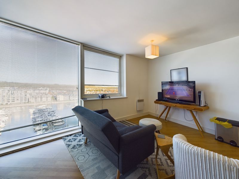 Property photo 3 of 8 Photo 13