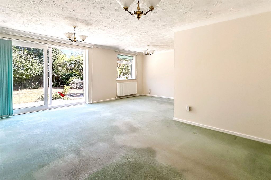 Property photo 3 of 19 Picture No. 01
