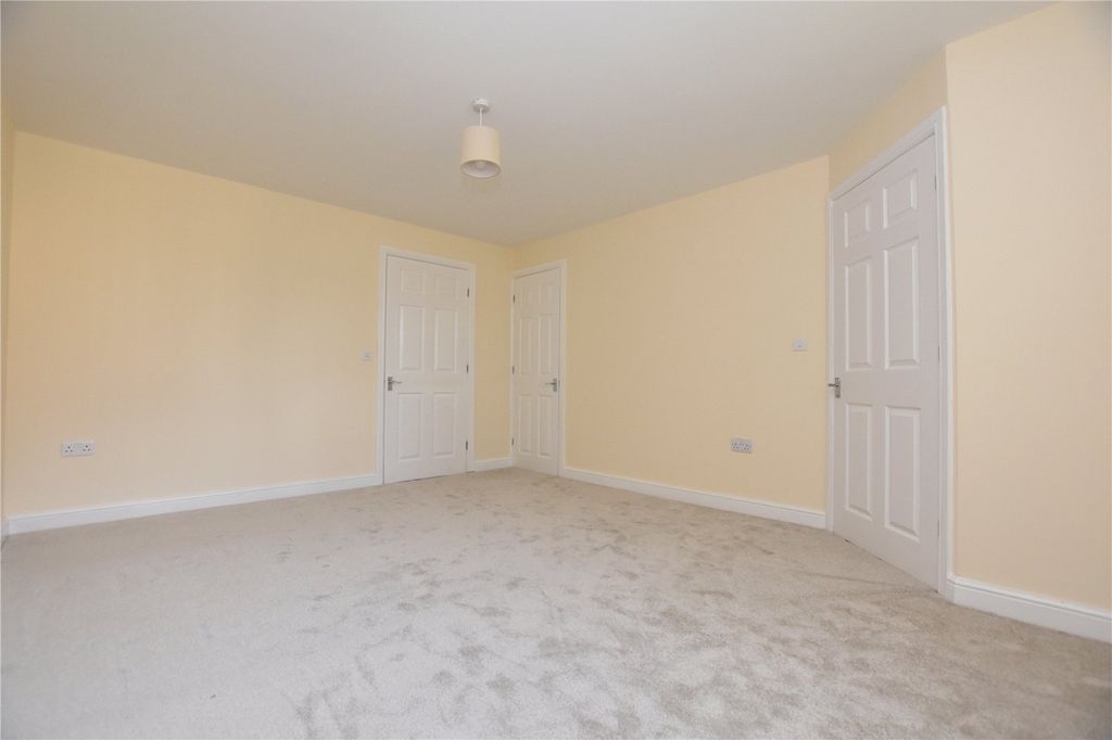 Property photo 2 of 23 Picture No. 13