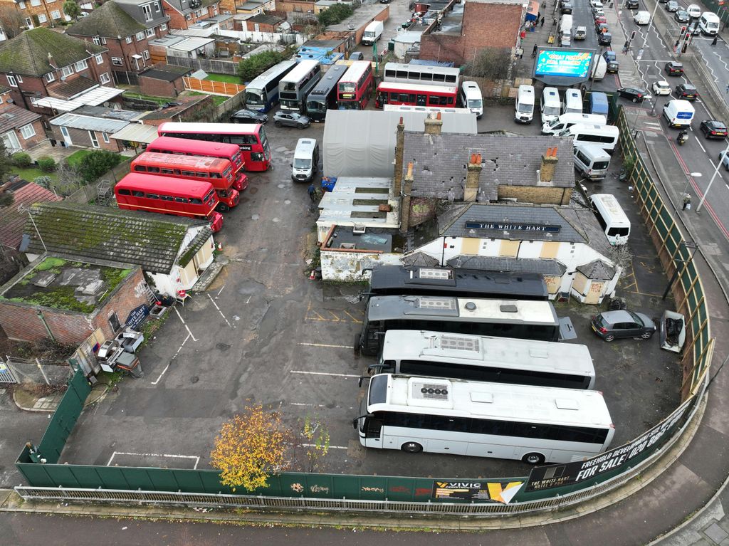 Property photo 2 of 8 Dji_20251222134723_0005_V.Jpg