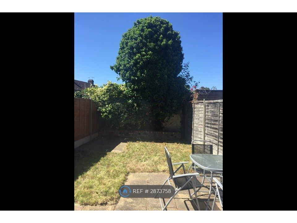 Property photo 3 of 16 Garden