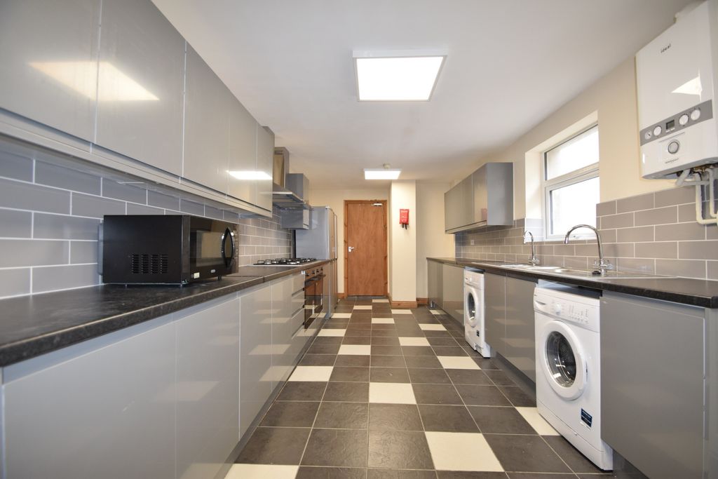 Property photo 3 of 25 Photo 3