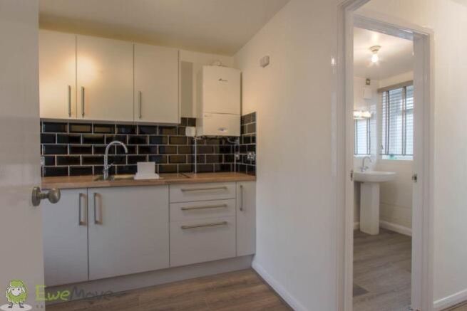 Property photo 2 of 10 F189Kitbath