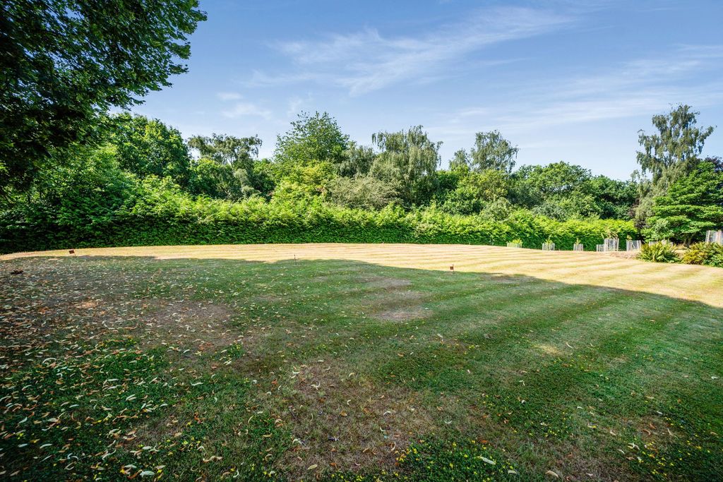 Property photo 3 of 23