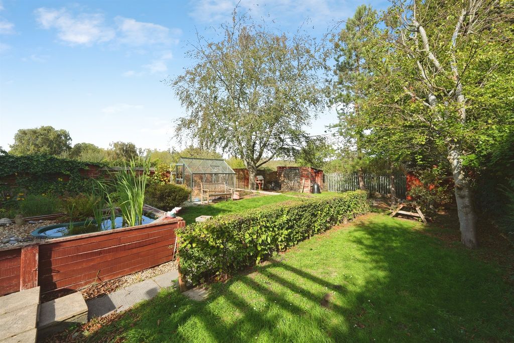 Property photo 2 of 14