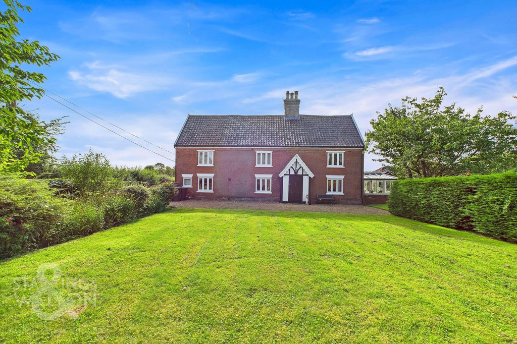 Property photo 3 of 54