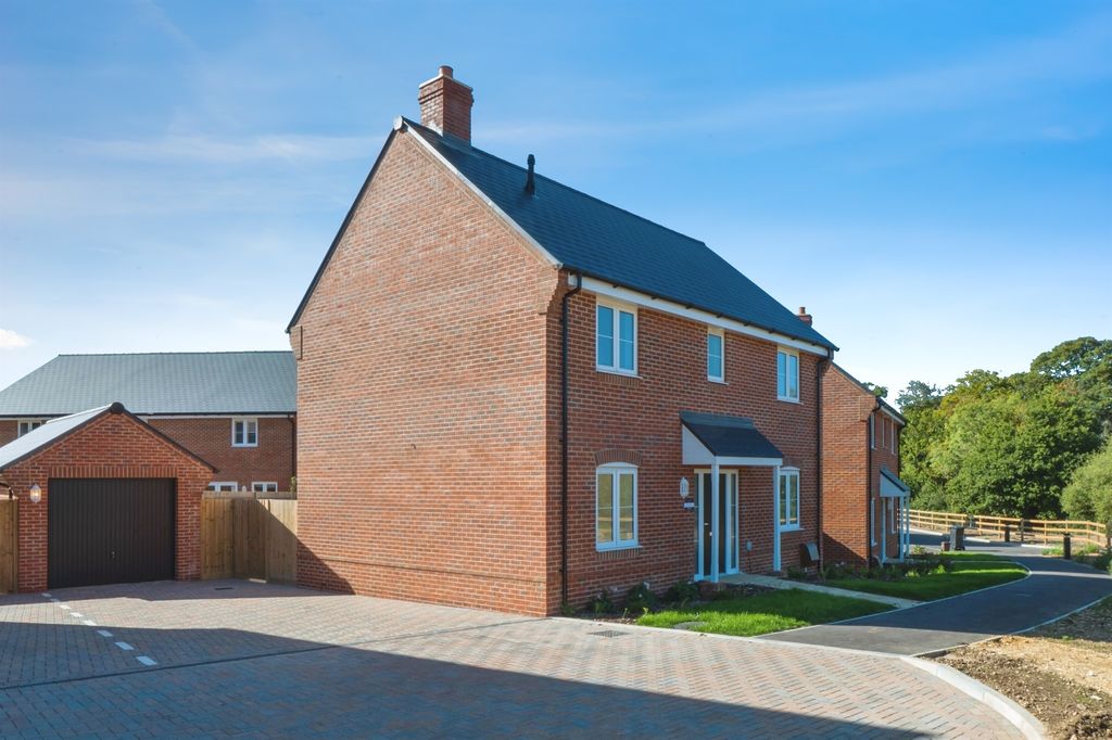 Property photo 1 of 25