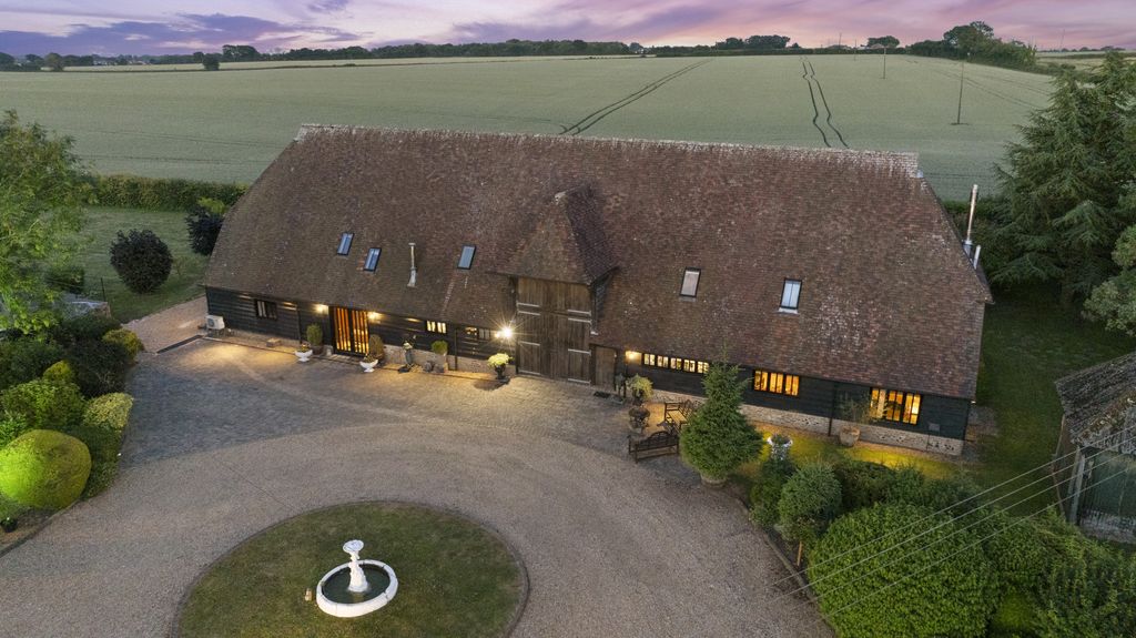 Property photo 3 of 31