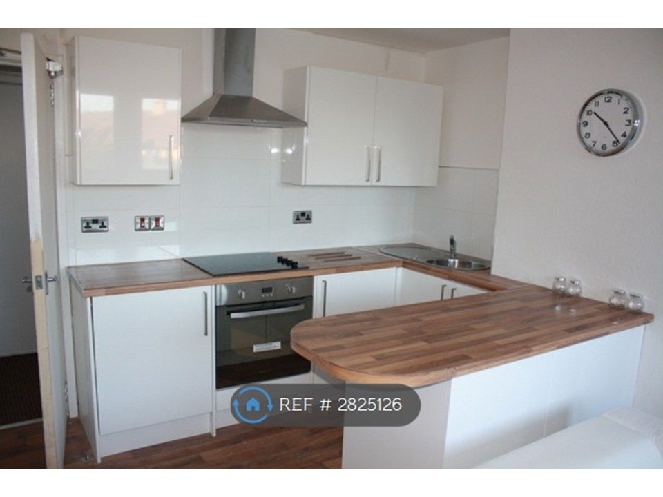 Property photo 1 of 5 Kitchen