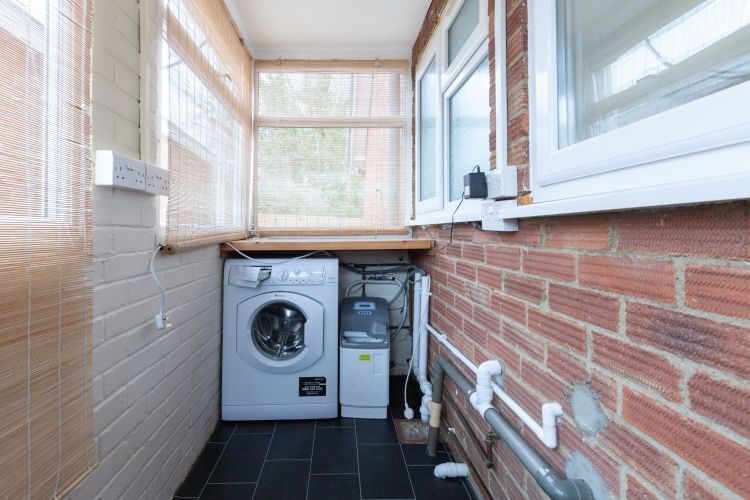 Property photo 2 of 9 214565