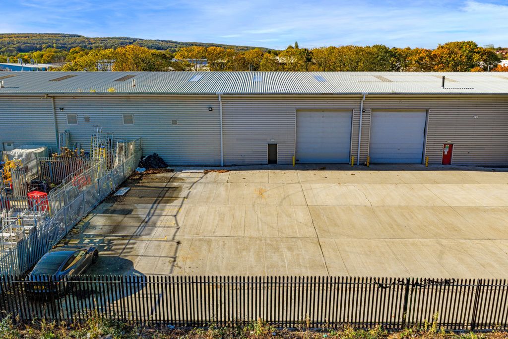 Property photo 3 of 17 Photo 44