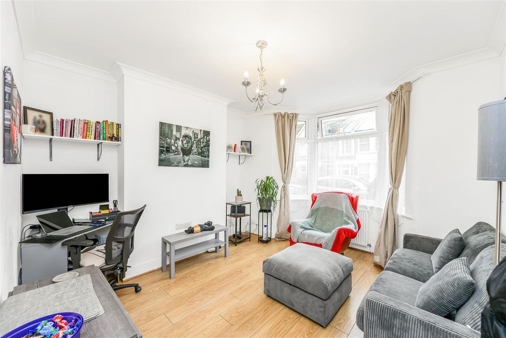 Property photo 2 of 15