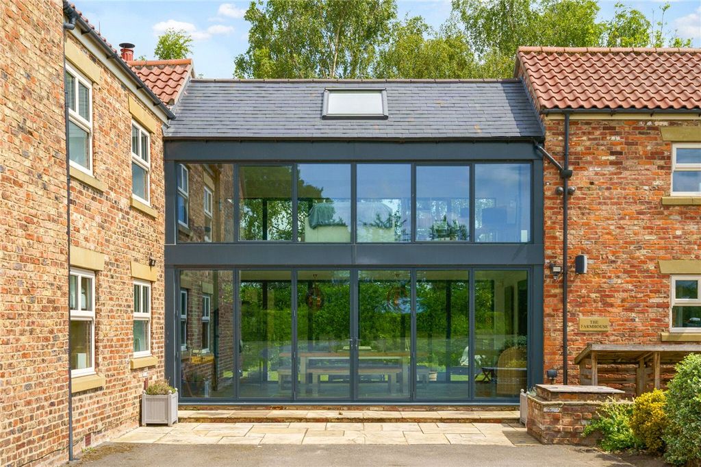 Property photo 3 of 31 Picture No. 09