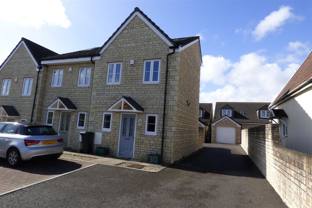 Property photo 3 of 13 P1410470.Jpg