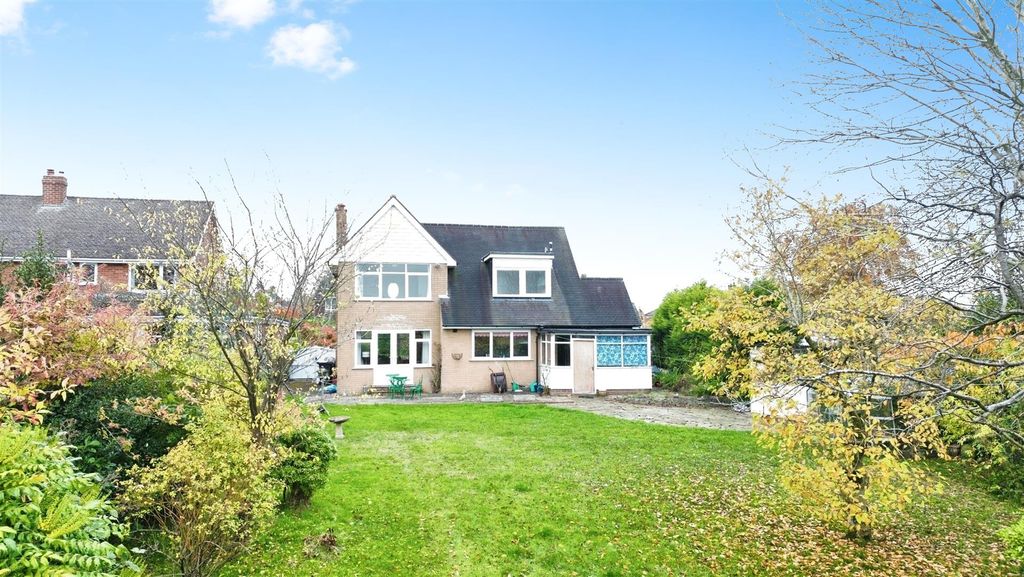 Property photo 1 of 16 19B3E6Fa-Sherbourne 20Drive 203.Jpg