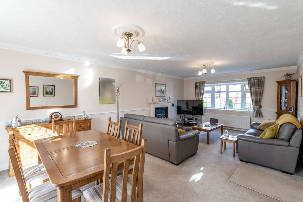 Property photo 3 of 24