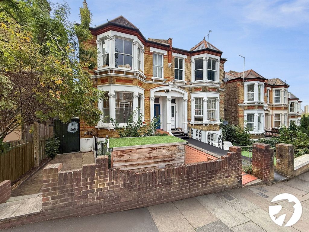 Property photo 1 of 12 External