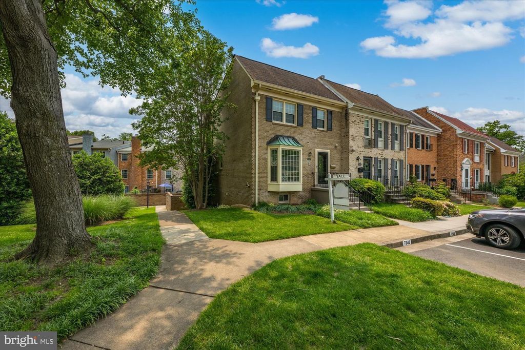 Property photo 1 of 21