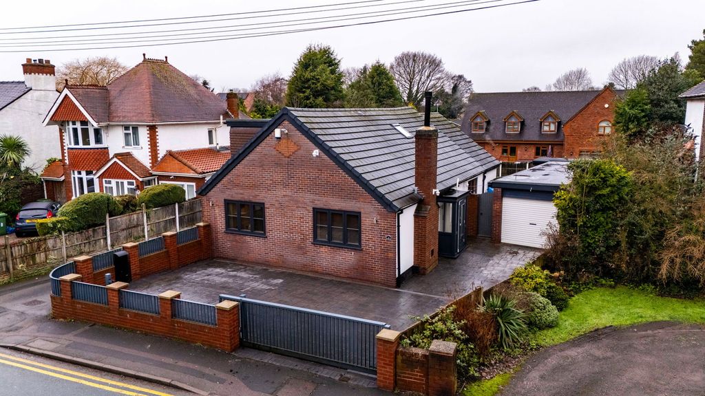 Property photo 1 of 40