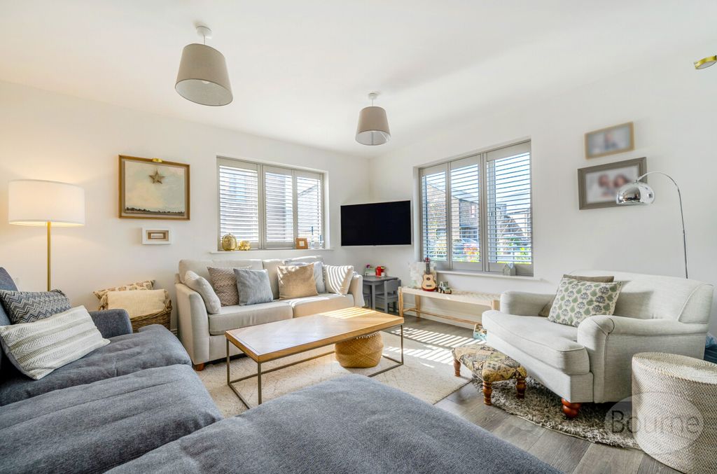 Property photo 2 of 22 0Fc7681E-7689-454...