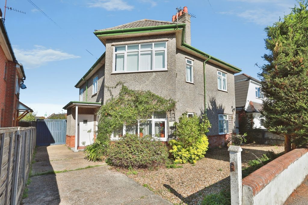 Property photo 1 of 16 Pbox-Img.Jpg