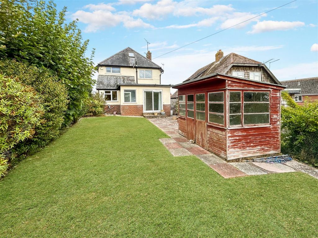 Property photo 2 of 13