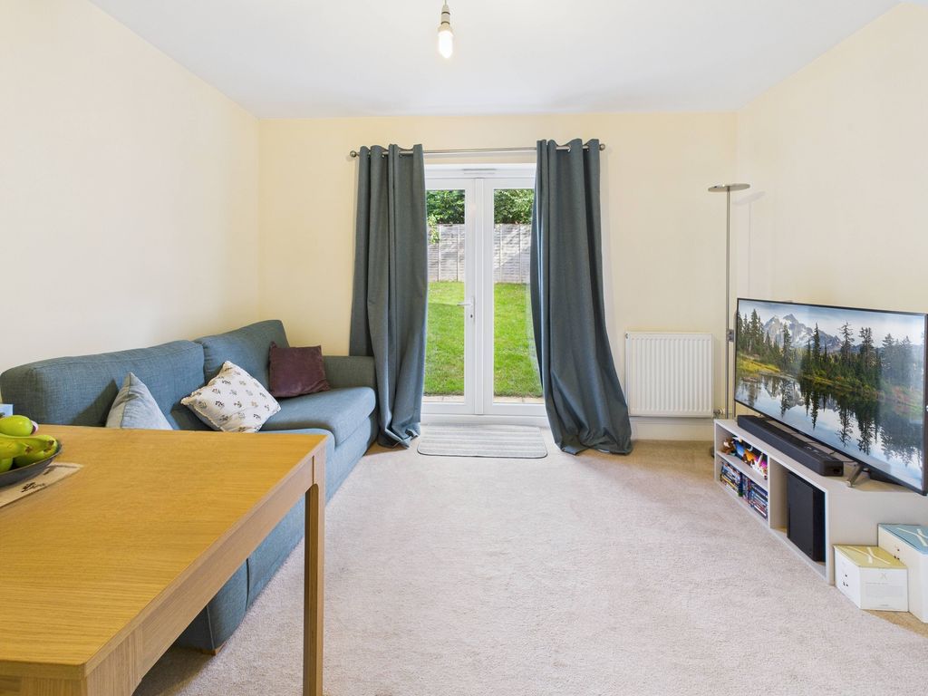 Property photo 2 of 13 Lounge