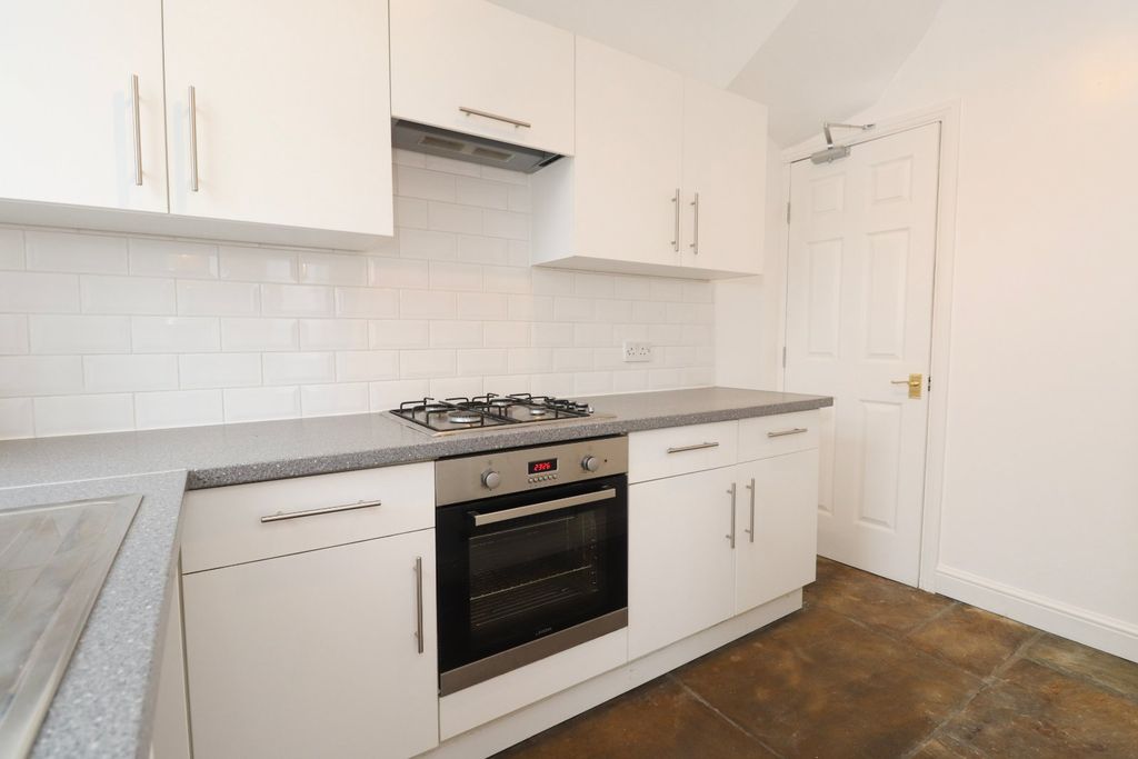 Property photo 3 of 8 Picture No. 04