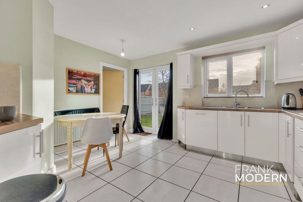 Property photo 2 of 39 Kitchen