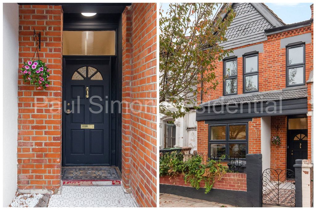 Property photo 2 of 27 Picture No. 25