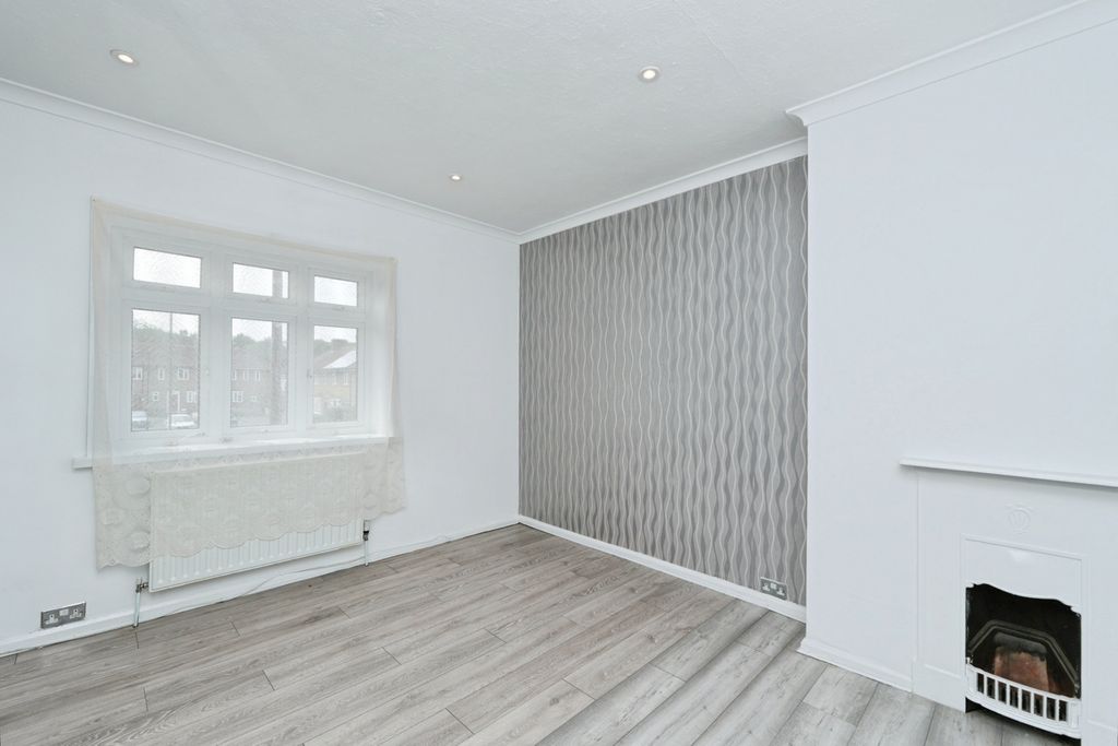 Property photo 2 of 17 Pbox-Img.Jpg