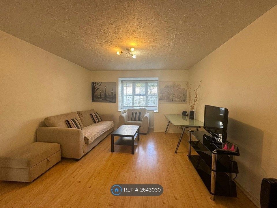 Property photo 2 of 8 Living Room