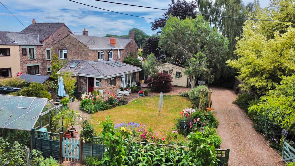 Property photo 1 of 33