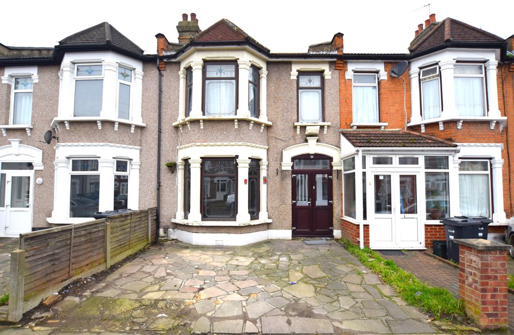 Property photo 1 of 11