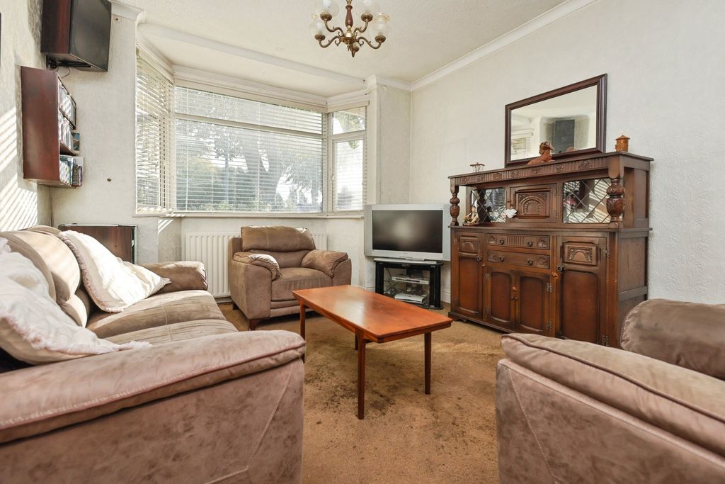 Property photo 2 of 19 Pbox-Img.Jpg