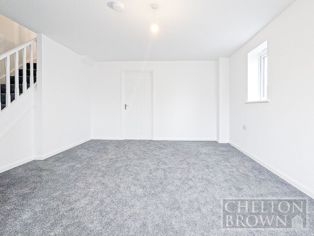 Property photo 3 of 33 Living Room