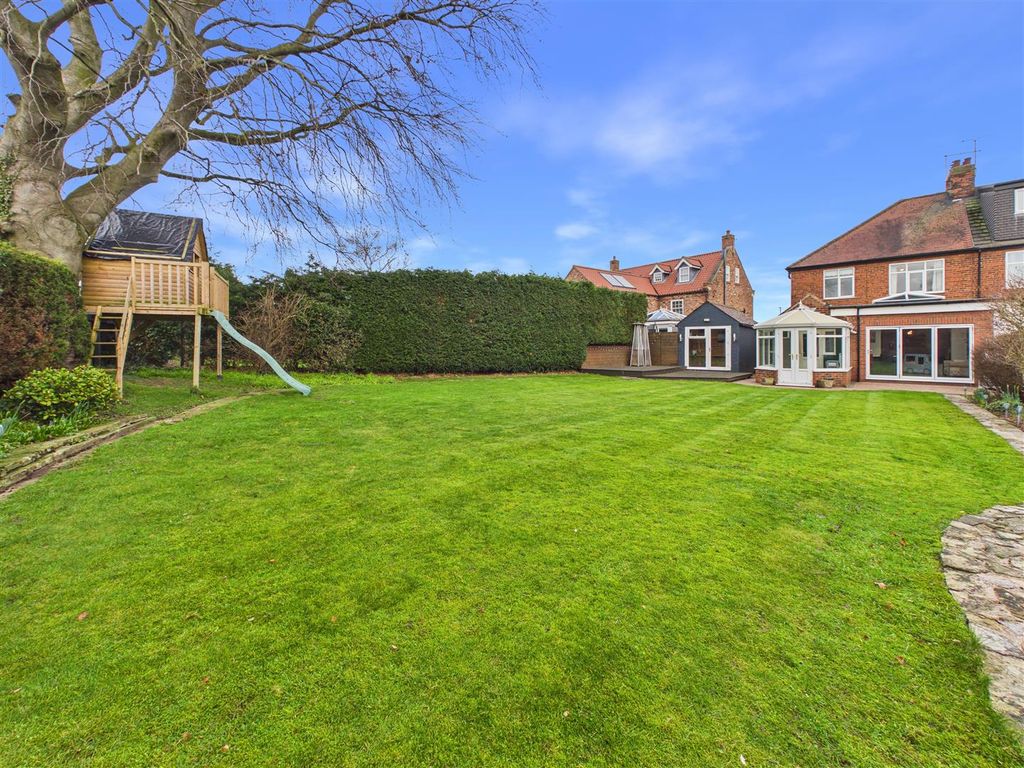 Property photo 3 of 19 Rear View