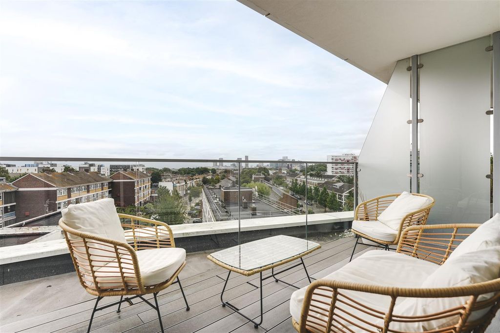 Property photo 2 of 20 17 Daley Street -7.Jpg
