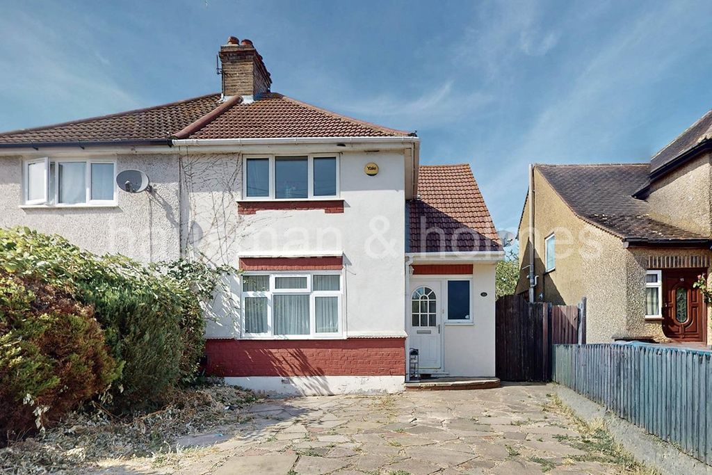 Property photo 1 of 17 W01.Jpg