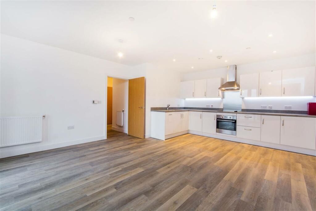 Property photo 1 of 9 (Main)