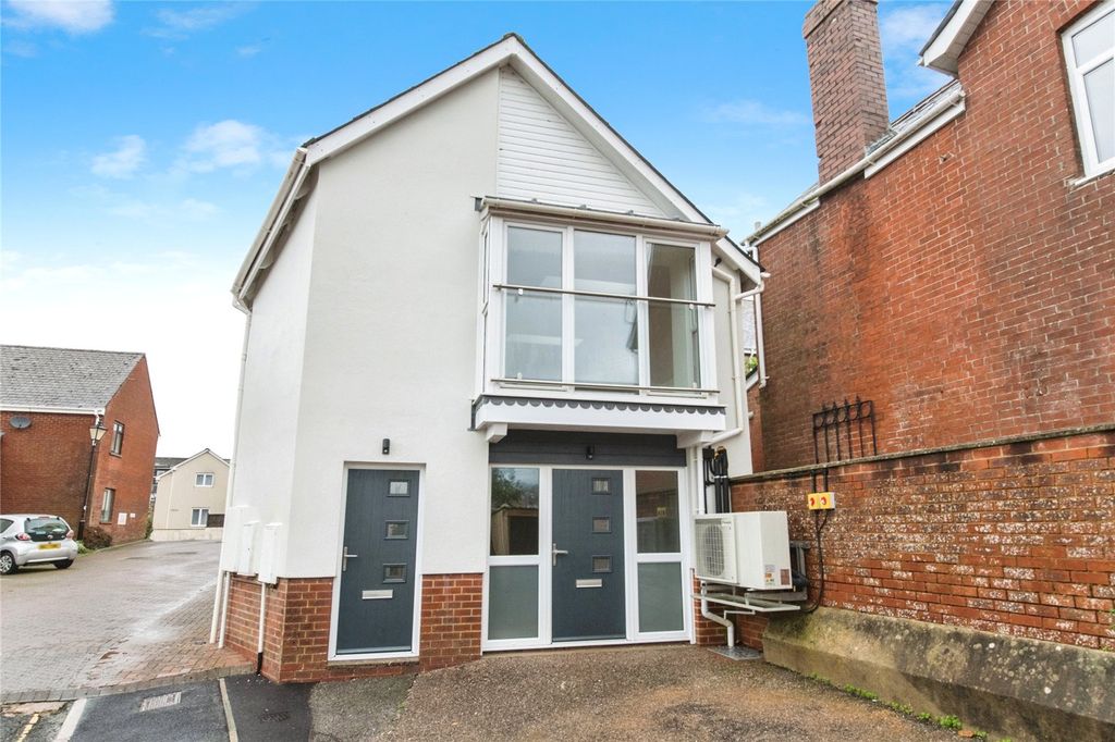 Property photo 1 of 16 Picture No. 20