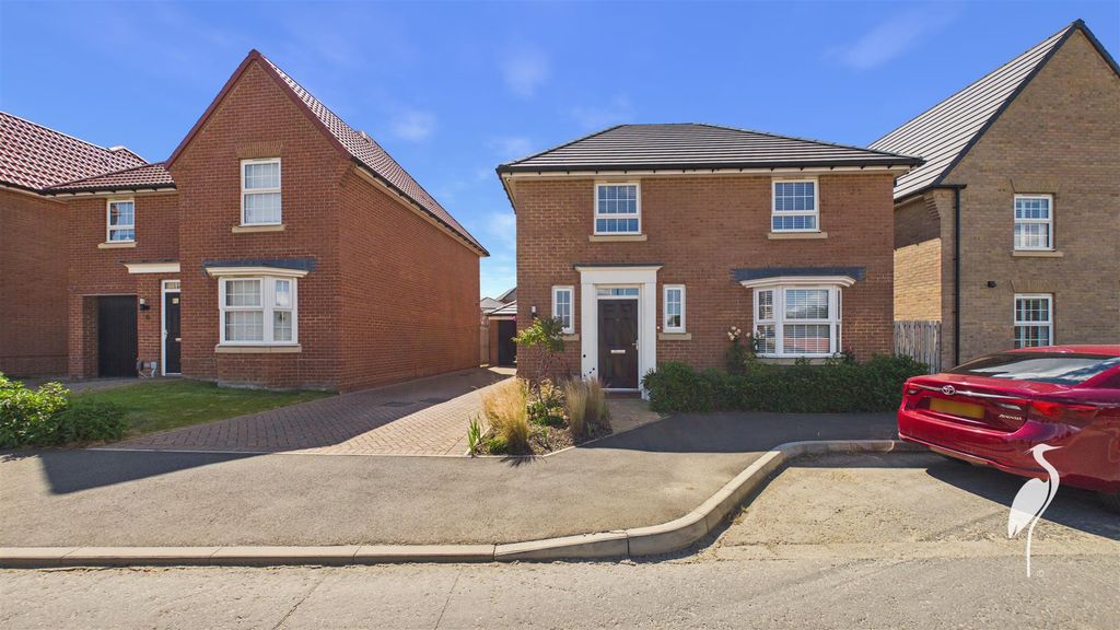 Property photo 2 of 44
