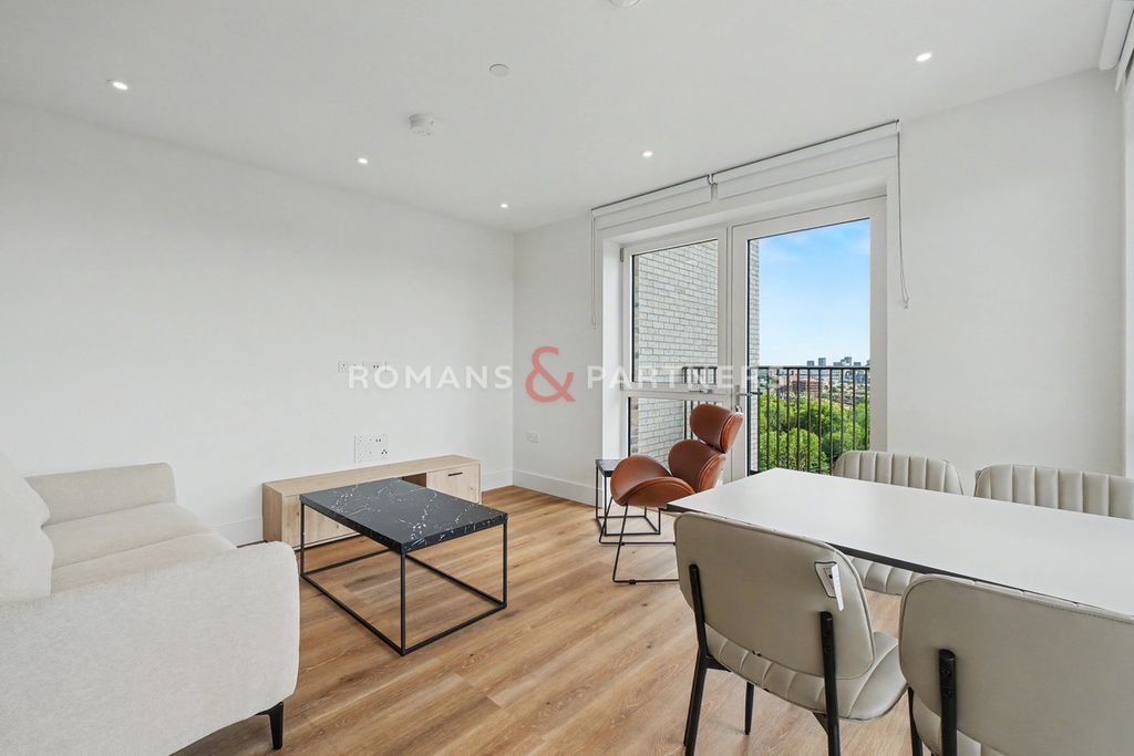 Property photo 1 of 35