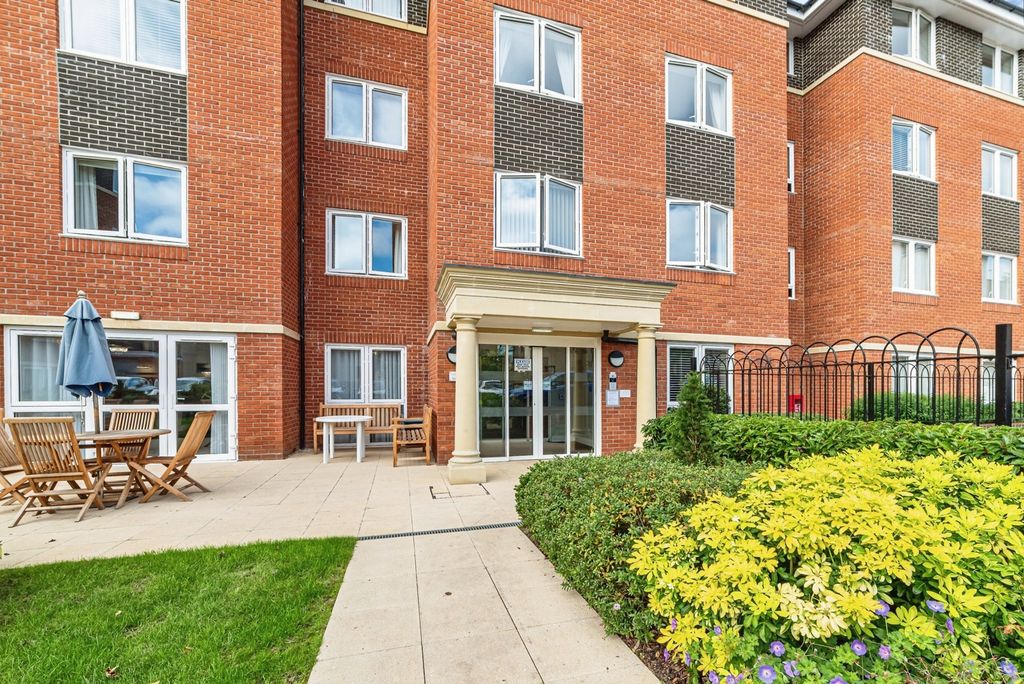 Property photo 1 of 21 Pbox-Img.Jpg