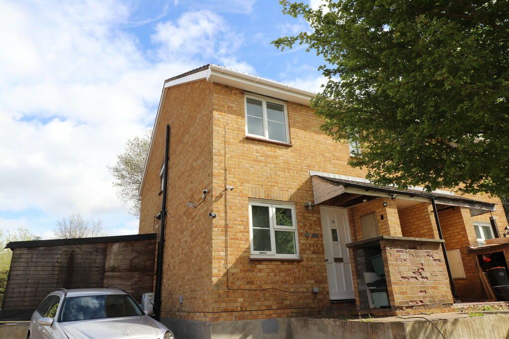 Property photo 1 of 3